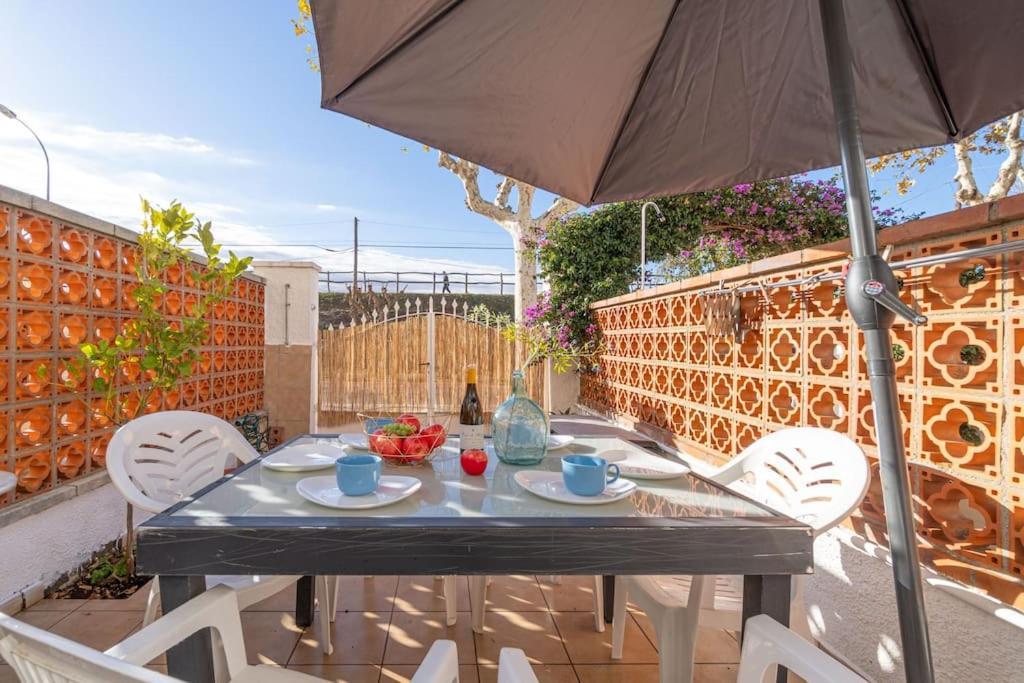 Villa A16-Casa Con Barbacoa En La Playa à Empuriabrava Extérieur photo
